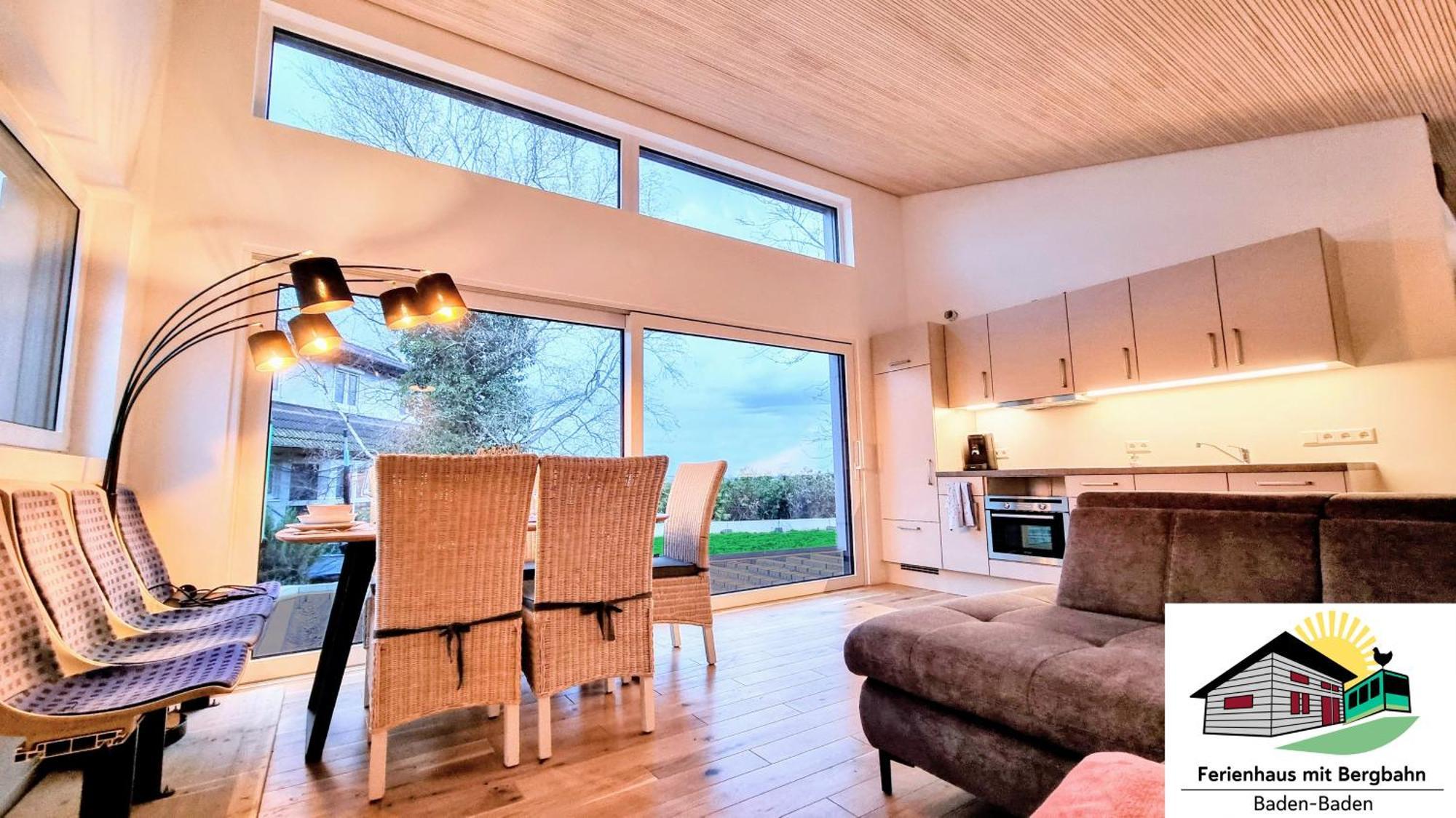 Exklusives Holzhaus Mit Bergbahn - Baden-Baden Im Schwarzwald Villa Luaran gambar