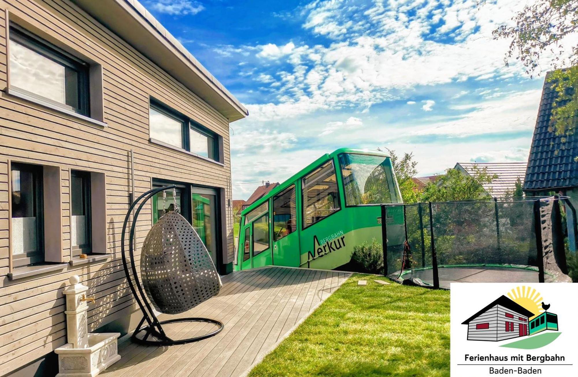 Exklusives Holzhaus Mit Bergbahn - Baden-Baden Im Schwarzwald Villa Luaran gambar